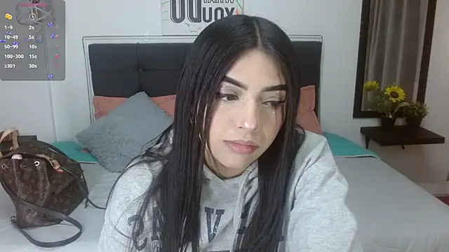 Snapshot of eva_six chatting on October 8, 2025, 7:25 pm eva six online show from October 8, 2025, 7:25 pm