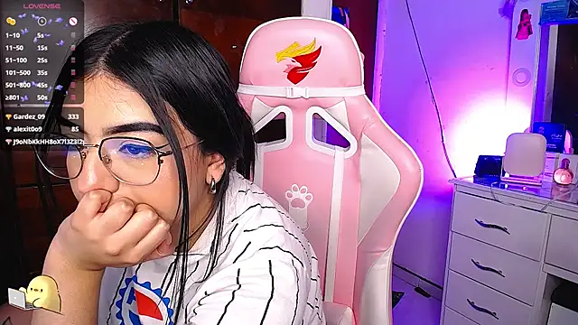 Snapshot of eva_six chatting on March 14, 2025, 2:42 am eva six online show from March 14, 2025, 2:42 am