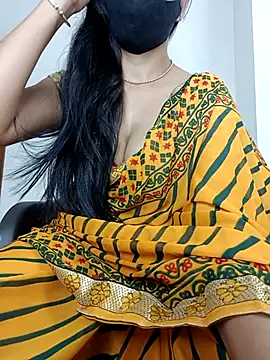  surbhi  online show from October 1, 2025, 7:24 am