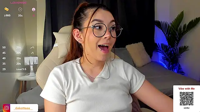 Snapshot of dakottaa_ chatting on March 19, 2025, 2:27 am dakottaa online show from March 19, 2025, 2:27 am