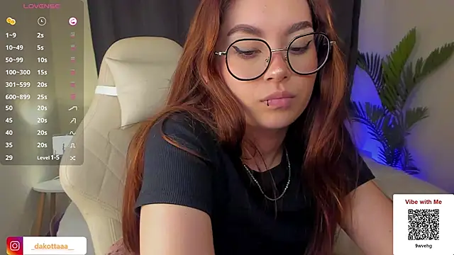 Snapshot of dakottaa_ chatting on February 13, 2025, 2:12 am dakottaa online show from February 13, 2025, 2:12 am