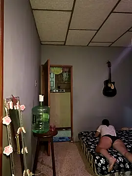 Snapshot of DanelyLopez chatting on January 16, 2026, 2:15 am DanelyLopez online show from January 16, 2026, 2:15 am