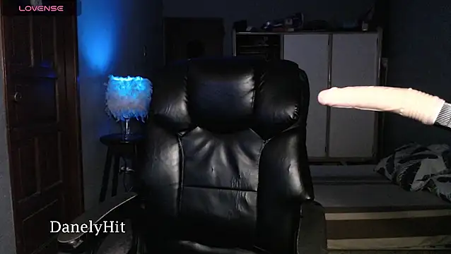 DanelyLopez online show from April 16, 2026, 1:39 am