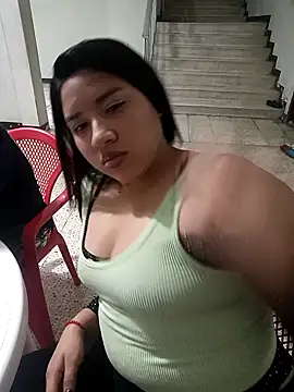 Snapshot of DanelyLopez chatting on February 22, 2026, 2:25 am DanelyLopez online show from February 22, 2026, 2:25 am