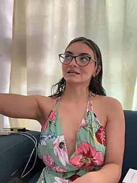 Cat2525 online show from December 21, 2025, 7:26 pm