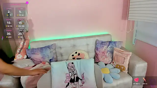 tinysara online show from February 12, 2026, 4:18 pm