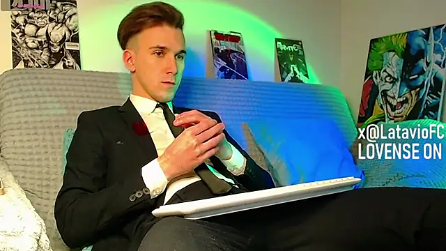 Midnighter  online show from April 12, 2026, 10:24 pm