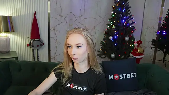 Snapshot of Amelia_Blaze chatting on December 18, 2024, 2:42 am Amelia Blaze online show from December 18, 2024, 2:42 am