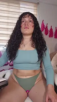 Snapshot of megan_doll2 chatting on May 27, 2026, 8:05 pm megan doll2 online show from May 27, 2026, 8:05 pm