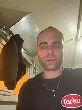 mustican422 online show from January 25, 2025, 5:08 pm