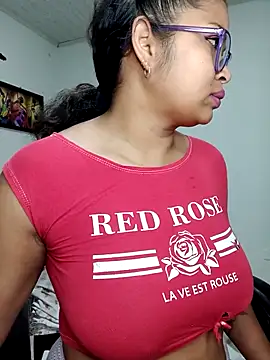 Snapshot of chalohott chatting on September 19, 2025, 10:41 am chalohott online show from September 19, 2025, 10:41 am