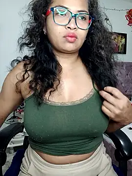 Snapshot of chalohott chatting on January 7, 2026, 10:31 am chalohott online show from January 7, 2026, 10:31 am