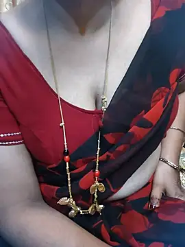 tuttifrutti17 online show from May 30, 2026, 5:51 pm