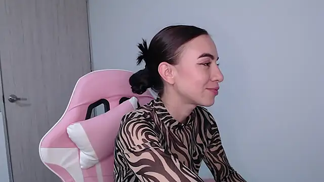 angel girl0610 online show from February 20, 2026, 9:06 pm