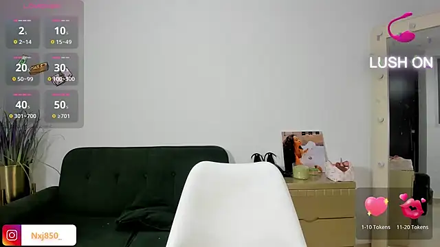 Snapshot of HOTBLACKANDWHITE2 chatting on March 22, 2025, 8:04 pm HOTBLACKANDWHITE2 online show from March 22, 2025, 8:04 pm