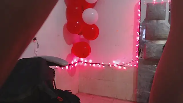 toxxxic cams online show from January 15, 2026, 6:28 am