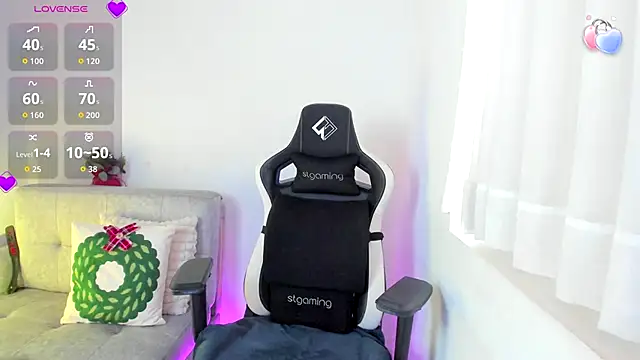 ambar-wells online show from December 17, 2025, 3:50 pm