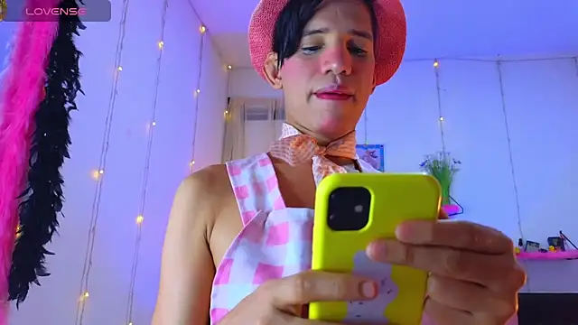 Snapshot of Ariel_Femboy_ chatting on November 21, 2025, 6:12 am Ariel Femboy online show from November 21, 2025, 6:12 am