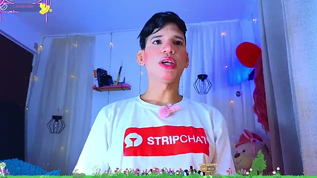 Ariel Femboy  online show from March 7, 2026, 1:56 am