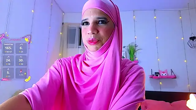 Snapshot of Ariel_Femboy_ chatting on October 5, 2025, 4:25 am Ariel Femboy online show from October 5, 2025, 4:25 am