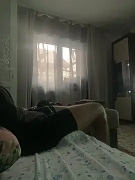 Snapshot of sxxxxxxlll chatting on November 16, 2025, 5:45 am sxxxxxxlll online show from November 16, 2025, 5:45 am