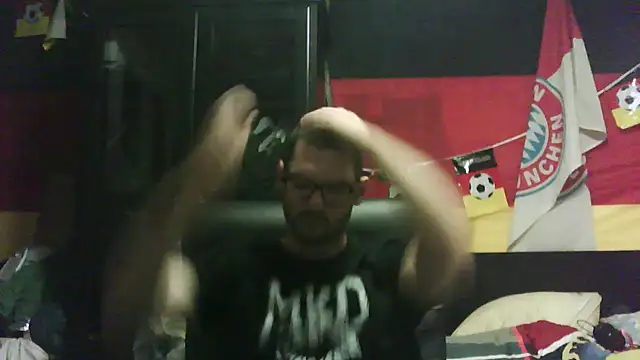 Die-geile-Sau online show from November 18, 2025, 8:12 pm