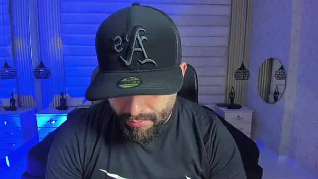 Snapshot of jhon_bear03 chatting on February 4, 2026, 11:27 am jhon bear03 online show from February 4, 2026, 11:27 am