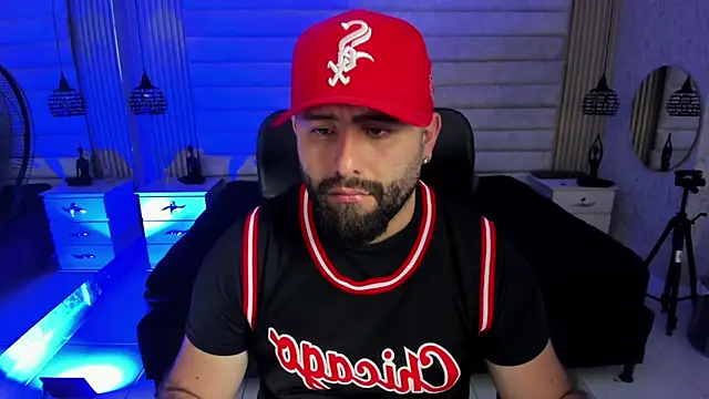 Snapshot of jhon_bear03 chatting on February 11, 2026, 11:32 am jhon bear03 online show from February 11, 2026, 11:32 am