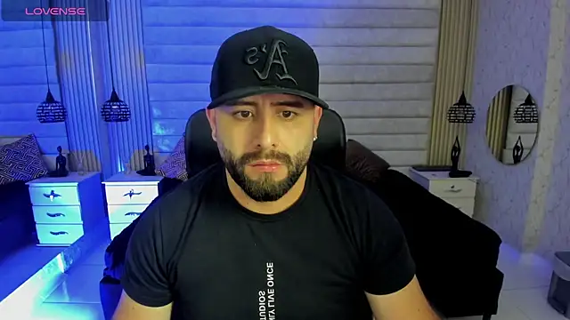 Snapshot of jhon_bear03 chatting on March 2, 2026, 11:28 am jhon bear03 online show from March 2, 2026, 11:28 am