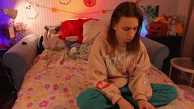 Snapshot of Frank_Fraer chatting on October 28, 2025, 3:44 pm Frank Fraer online show from October 28, 2025, 3:44 pm