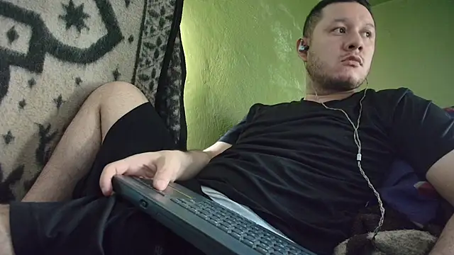 Snapshot of sweet_cock28 chatting on November 26, 2025, 3:12 pm sweet cock28 online show from November 26, 2025, 3:12 pm