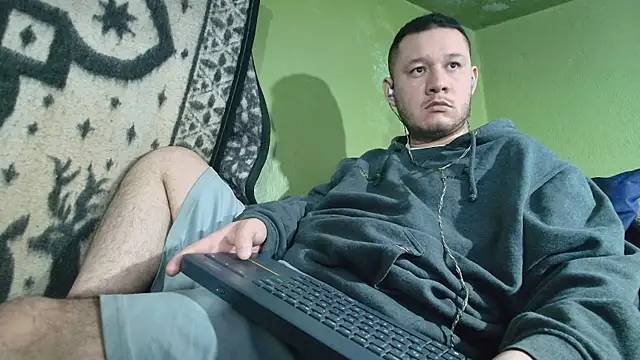 Snapshot of sweet_cock28 chatting on October 9, 2025, 3:34 pm sweet cock28 online show from October 9, 2025, 3:34 pm