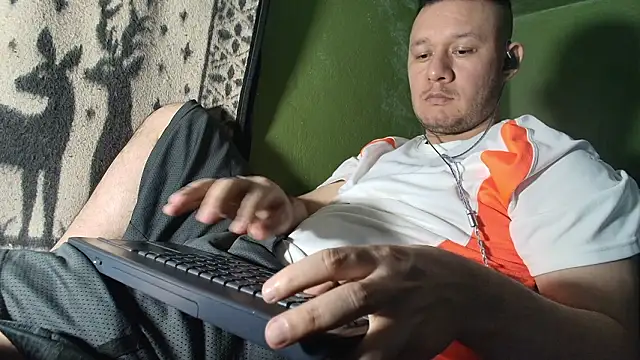 sweet cock28 online show from March 7, 2026, 3:35 am