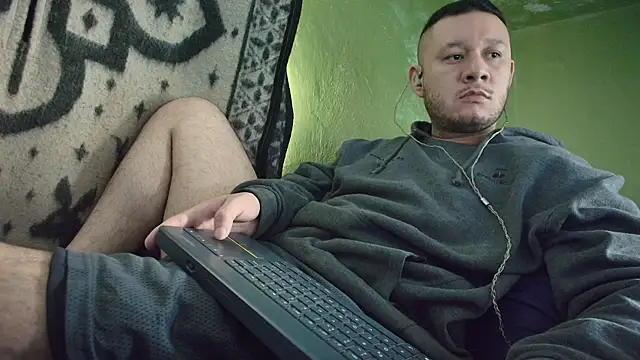 Snapshot of sweet_cock28 chatting on November 8, 2025, 3:26 pm sweet cock28 online show from November 8, 2025, 3:26 pm