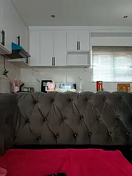 Snapshot of Yung-Missy chatting on February 2, 2026, 10:47 am Yung-Missy online show from February 2, 2026, 10:47 am