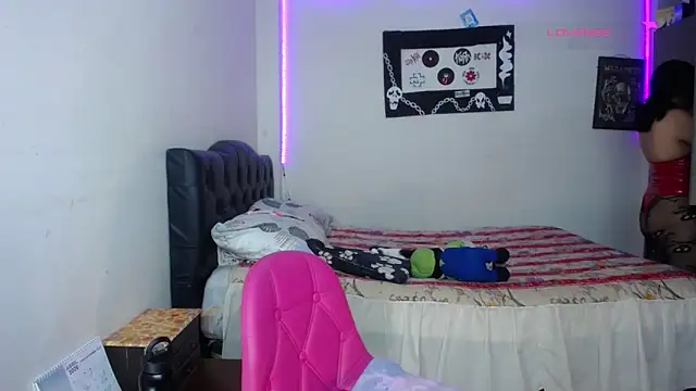 Snapshot of pinky_violeta chatting on April 26, 2026, 12:52 am pinky violeta online show from April 26, 2026, 12:52 am