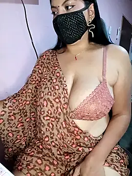 Snapshot of kanyat_ chatting on November 26, 2025, 6:19 pm kanyat online show from November 26, 2025, 6:19 pm