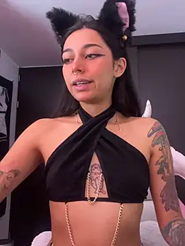 amber yull online show from March 1, 2026, 2:39 pm