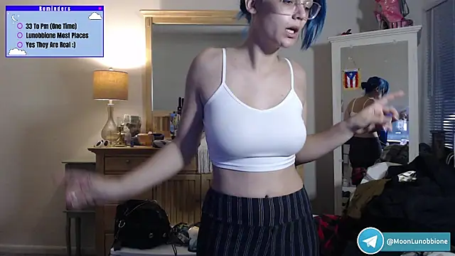 Snapshot of Lunobbione chatting on February 13, 2026, 11:27 pm Lunobbione online show from February 13, 2026, 11:27 pm