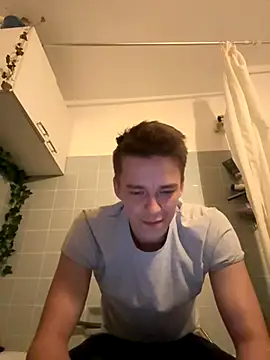 Toyjungee online show from October 19, 2025, 5:05 pm