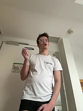 Toyjungee online show from February 19, 2026, 8:55 am