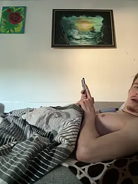 Toyjungee online show from May 26, 2026, 5:49 am