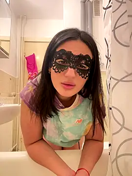 Snapshot of Sarahkhaalifa chatting on December 1, 2025, 8:53 pm Sarahkhaalifa online show from December 1, 2025, 8:53 pm