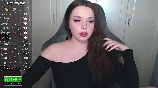 aliice cutie online show from February 19, 2025, 8:41 pm