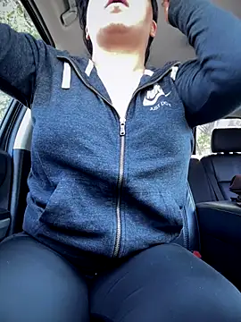 kimmiakiss22 online show from September 11, 2025, 4:40 pm