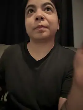 kimmiakiss22 online show from December 3, 2025, 7:46 pm