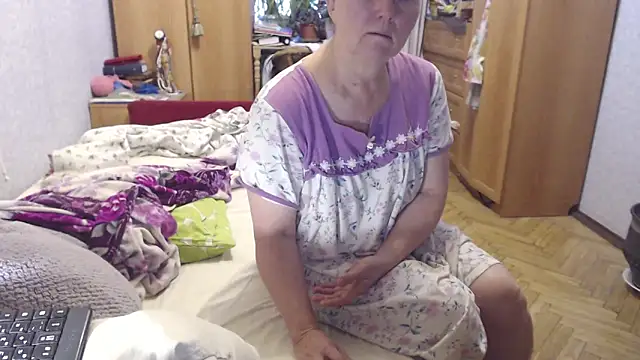 zarinafonliberman online show from October 16, 2025, 5:49 am