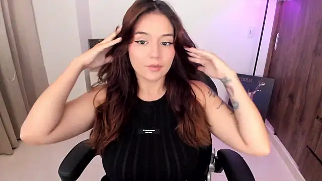 Snapshot of samantha_cherry chatting on February 6, 2026, 3:08 pm samantha cherry online show from February 6, 2026, 3:08 pm