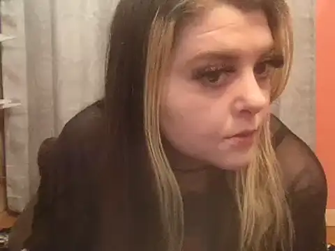 Snapshot of G_Babyyy chatting on December 10, 2024, 7:47 am G Babyyy online show from December 10, 2024, 7:47 am