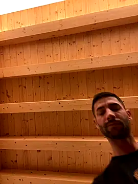 Snapshot of Fellix chatting on November 17, 2025, 8:40 am Fellix online show from November 17, 2025, 8:40 am